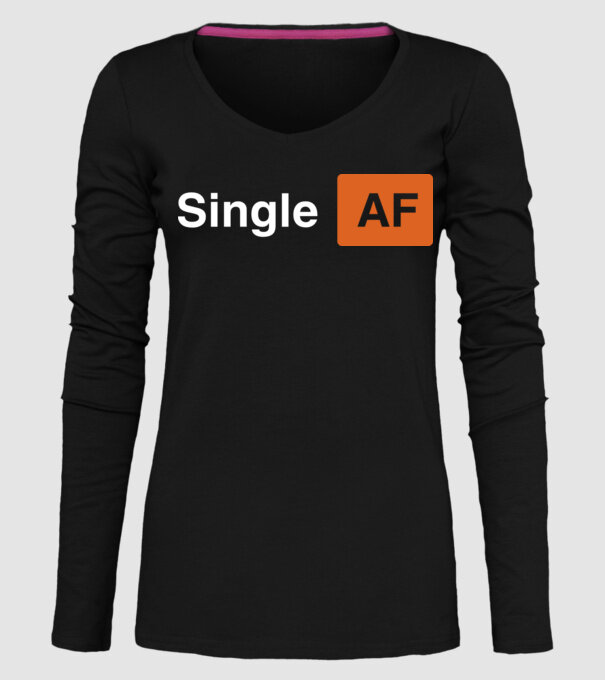 Single AF model negru pe tricou