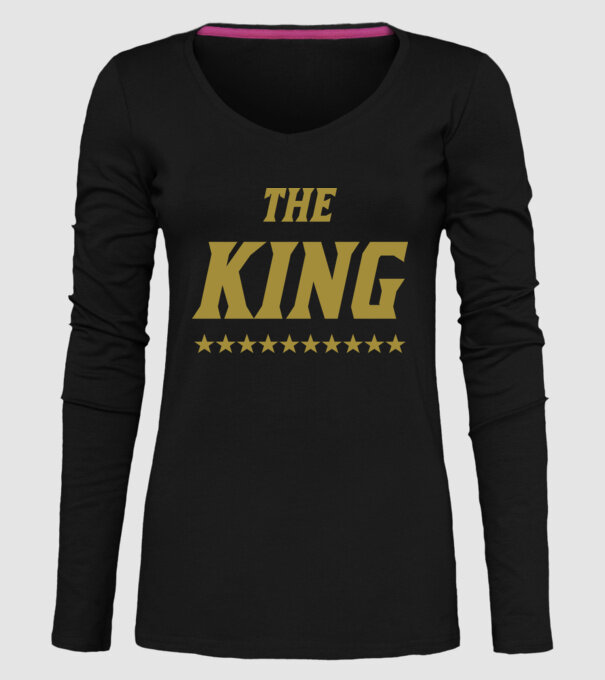The King model negru pe tricou