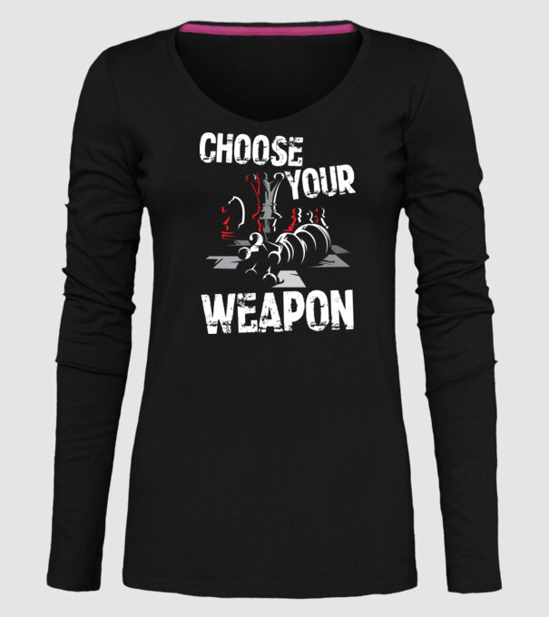 CHOOSE YOUR WEAPON model negru pe tricou