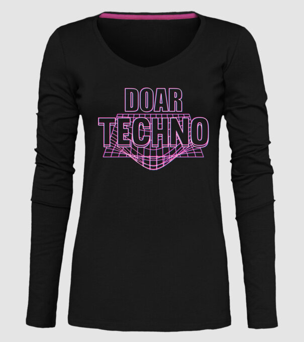 Doar techno model negru pe tricou