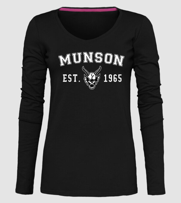 eddi munson est 1965 model negru pe tricou