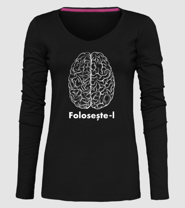 Folosește-l model negru pe tricou