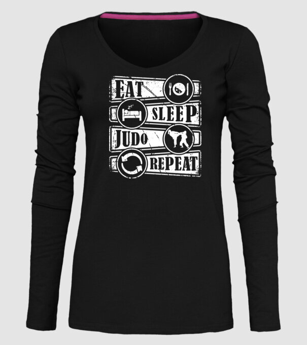 Judo model negru pe tricou