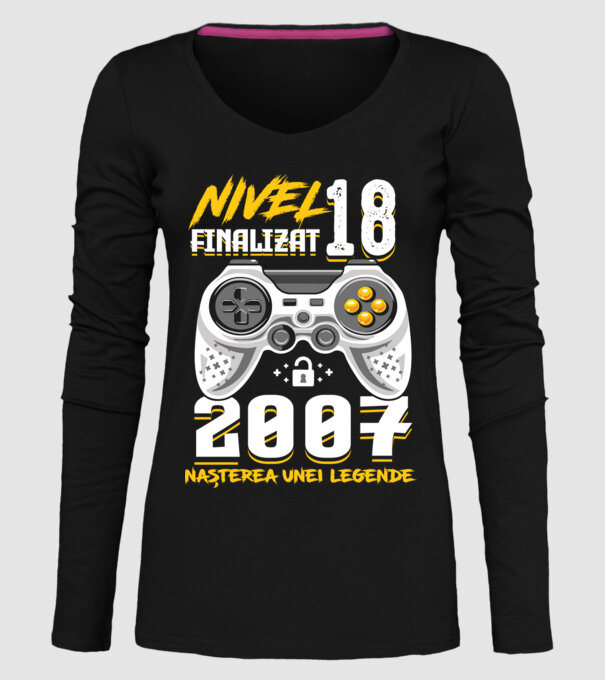 Nivel Finalizat 18 model negru pe tricou