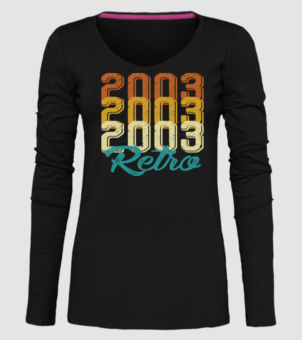 Retro 2003 model negru pe tricou