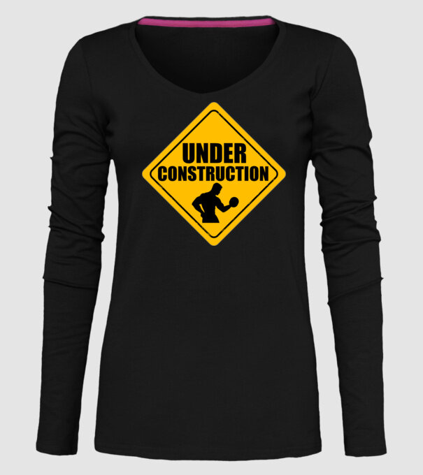 Under Construction model negru pe tricou