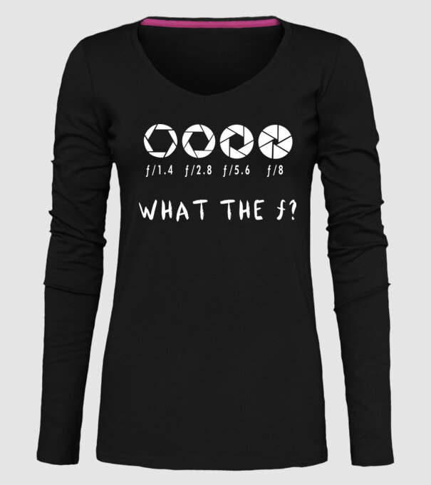 what the f model negru pe tricou