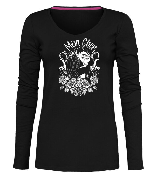  model  pe tricou