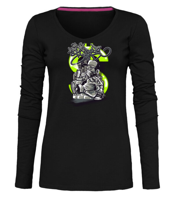  model  pe tricou