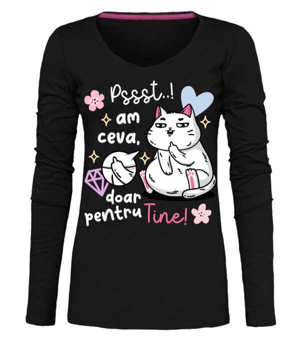  model  pe tricou