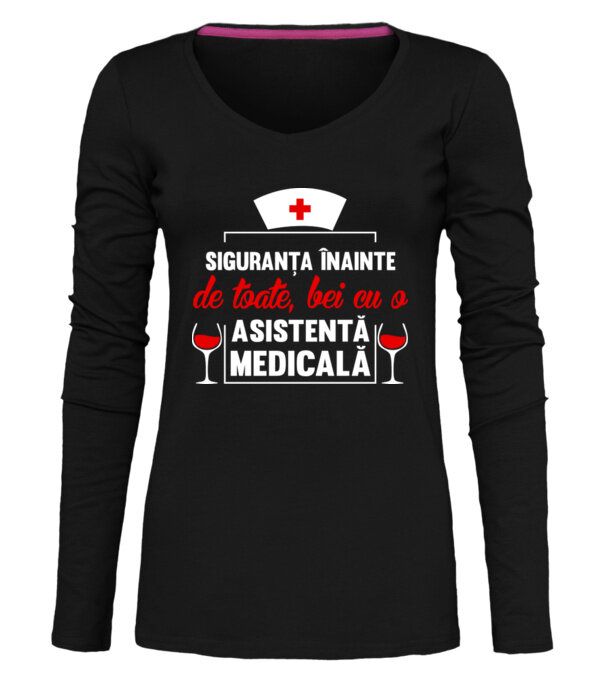  model  pe tricou