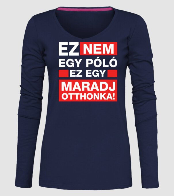 model albastru închis pe tricou