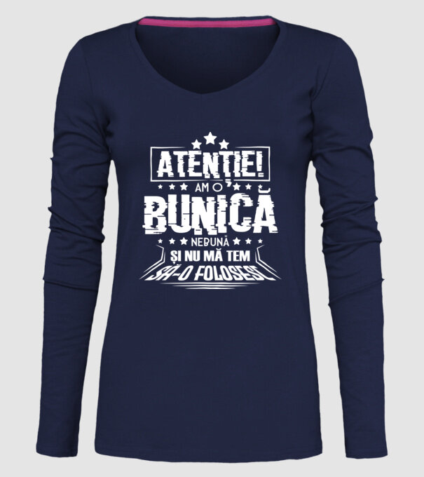 Atenție! Am o bunică nebună și nu mă tem să o folosesc. model albastru închis pe tricou