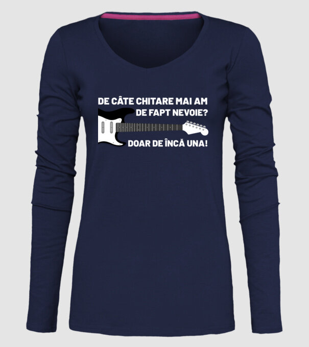 De câte chitare mai am de fapt nevoie? Doar de încă una model albastru închis pe tricou