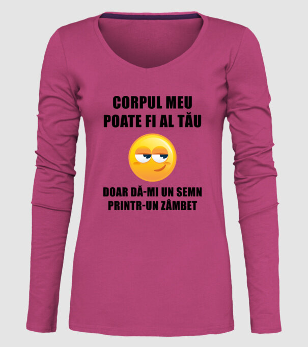 corpul meu poate fi al tău, doar dă-mi un semn printr-un zâmbet model roz pe tricou