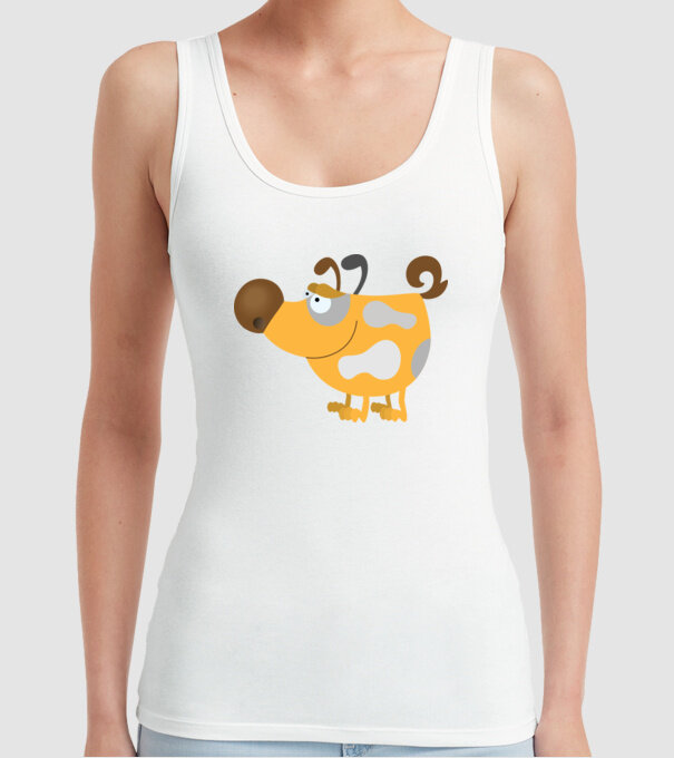 model alb pe tricou
