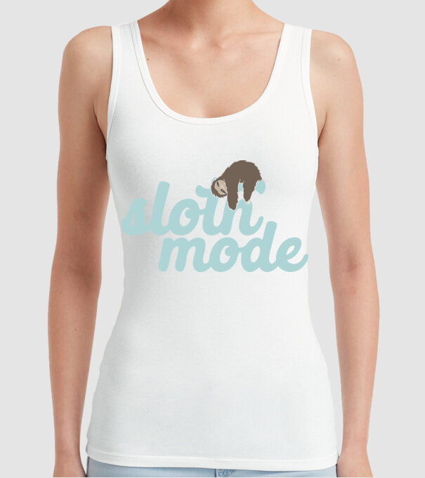 Sloth mode model alb pe tricou