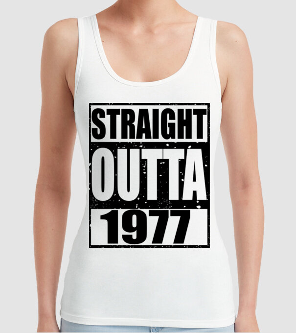 Straight Outta - 1977 model alb pe tricou