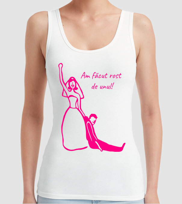 Am făcut rost de unul model alb pe tricou