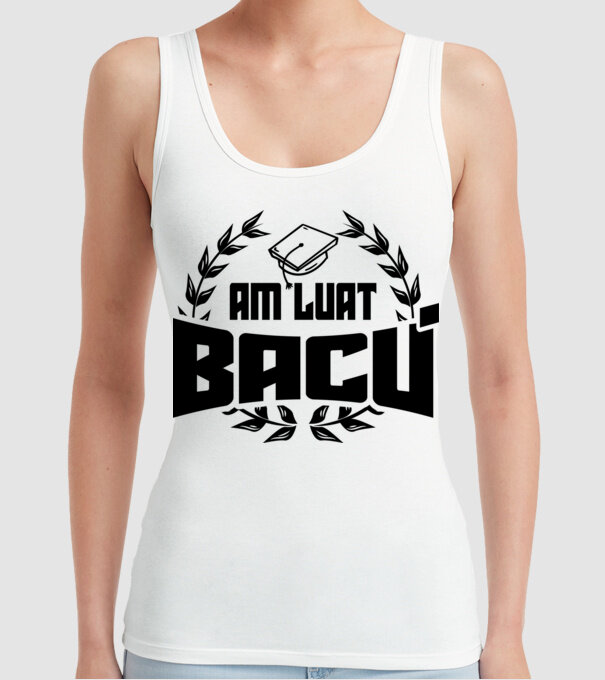 Am luat bacu model alb pe tricou