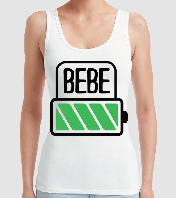 Bebe încărcat model alb pe tricou