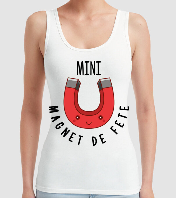 Mini magnet de fete model alb pe tricou