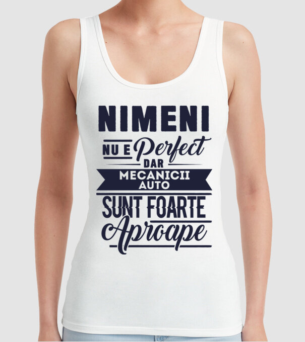 Nimeni nu e perfect, dar mecanicii auto sunt foarte aproape model alb pe tricou