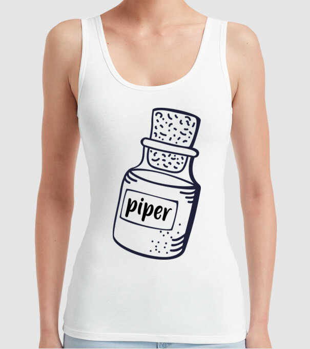 piper model alb pe tricou