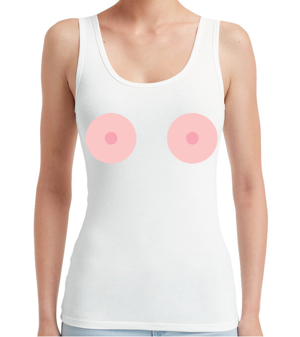  model  pe tricou