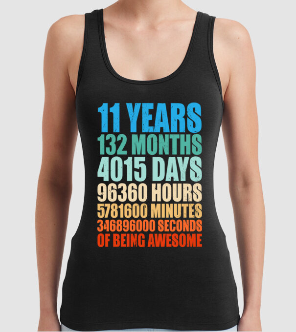 11 years of being awesome model negru pe tricou