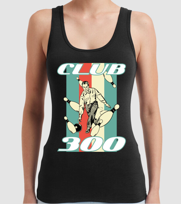 club300 model negru pe tricou