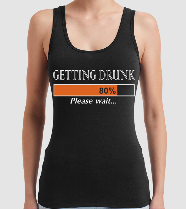Getting drunk model negru pe tricou
