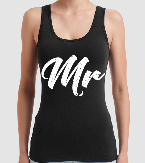 Mr 1 model negru pe tricou