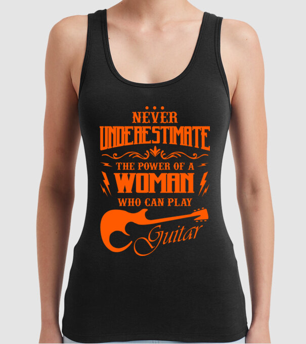 Never underestimate the power of a guitar woman model negru pe tricou