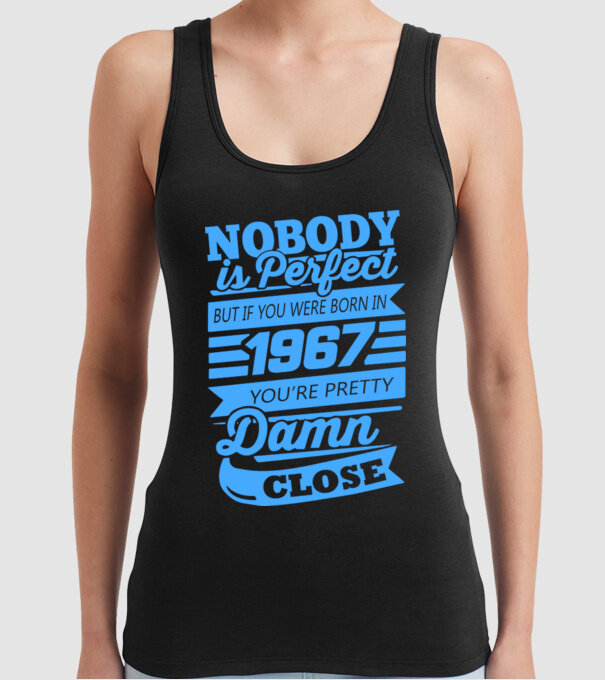 Nobody 1967 model negru pe tricou