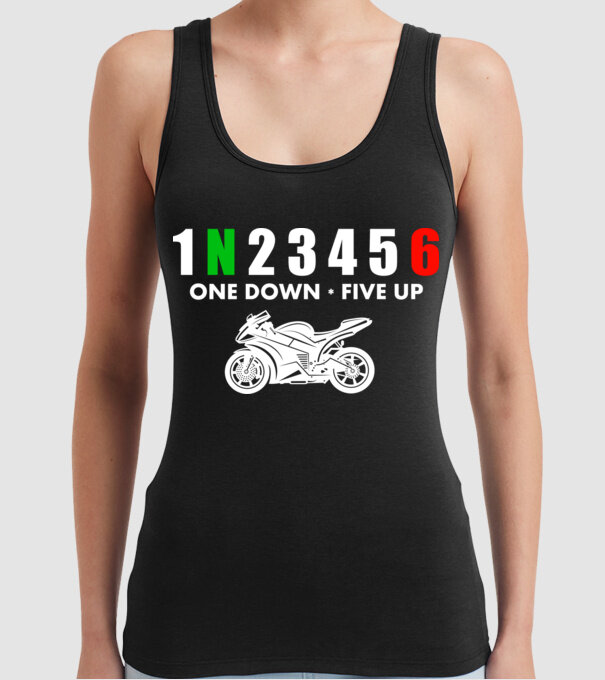 1N23456 model negru pe tricou