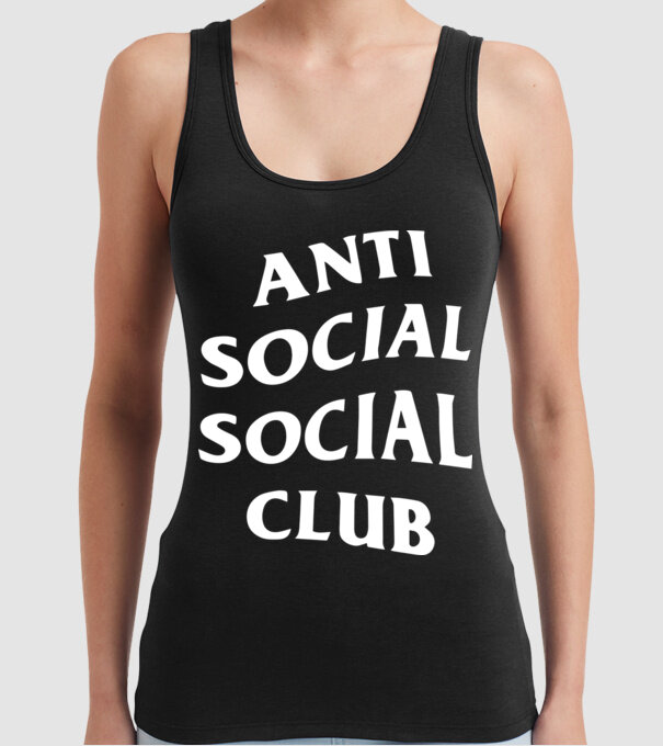 Anti social social club model negru pe tricou