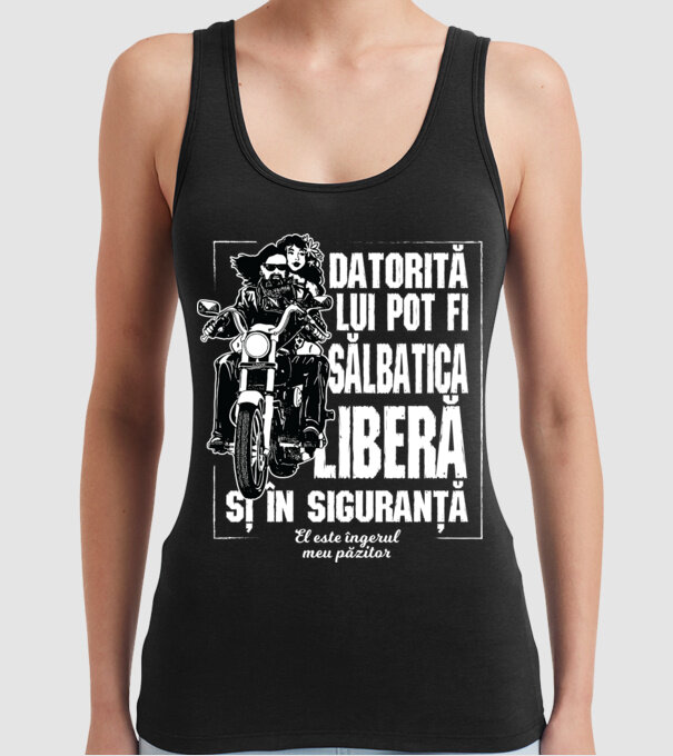 datorită ei pot fi sălbatic, liber și în siguranță - ea este îngerul meu păzitor model negru pe tricou