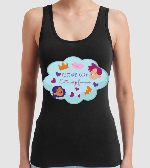 Fiecare corp model negru pe tricou