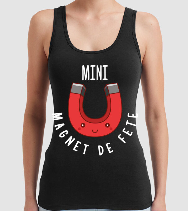 Mini magnet de fete model negru pe tricou