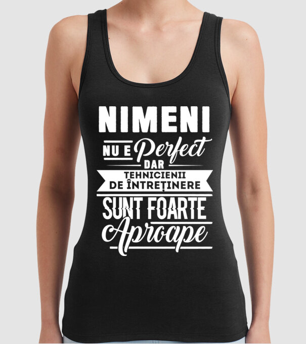 Nimeni nu e perfect, dar tehnicienii de întreținere sunt foarte aproape model negru pe tricou