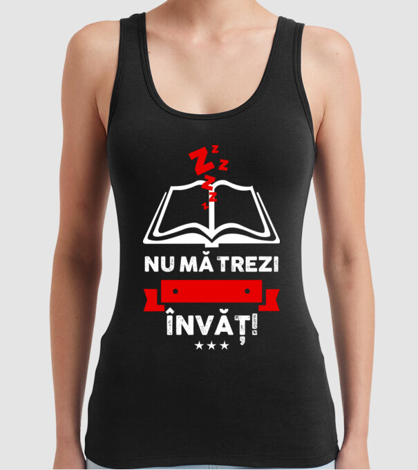Nu mă trezi, învăț model negru pe tricou