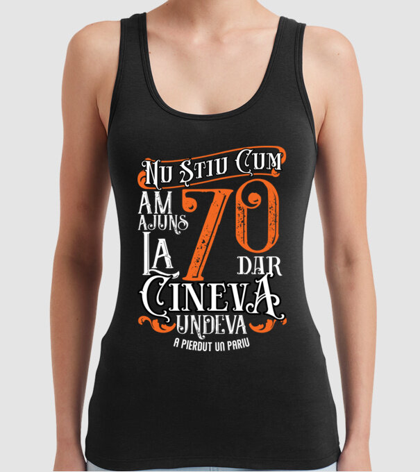 Nu știu cum am ajuns la 70, dar cineva, undeva, a pierdut un pariu model negru pe tricou