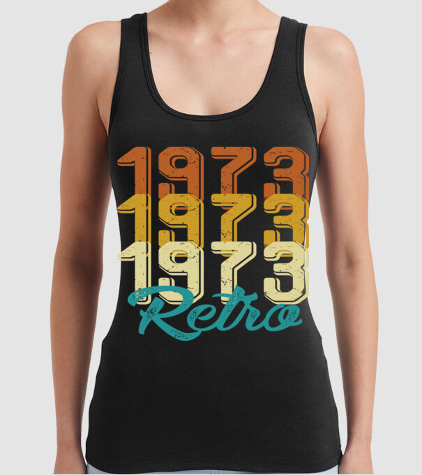 Retro 1973 model negru pe tricou