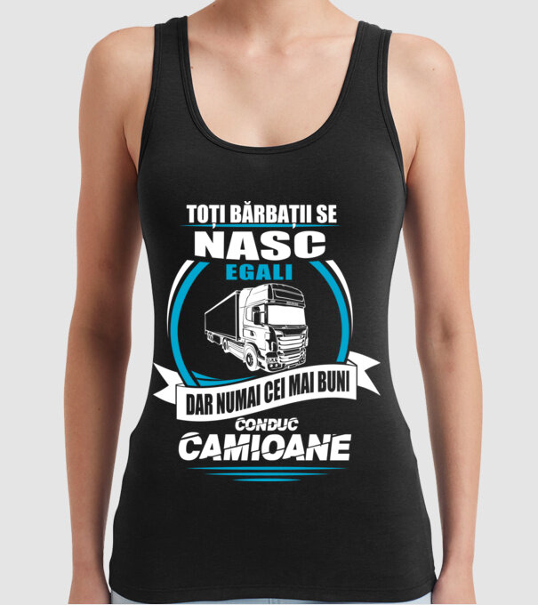 Toți bărbații se nasc egali camioane model negru pe tricou
