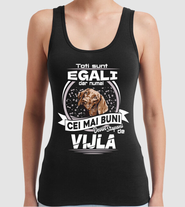 Toți sunt egali, dar numai cei mai buni devin stăpâni de vijla lght model negru pe tricou