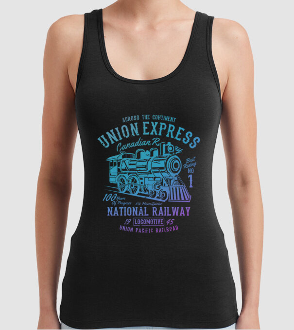 Trenuri model negru pe tricou
