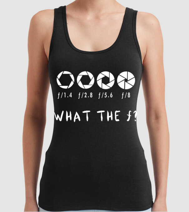 what the f model negru pe tricou