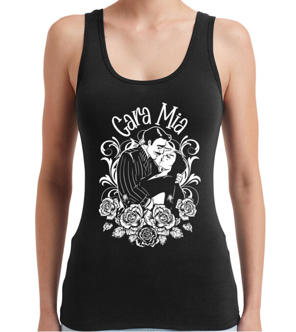  model  pe tricou
