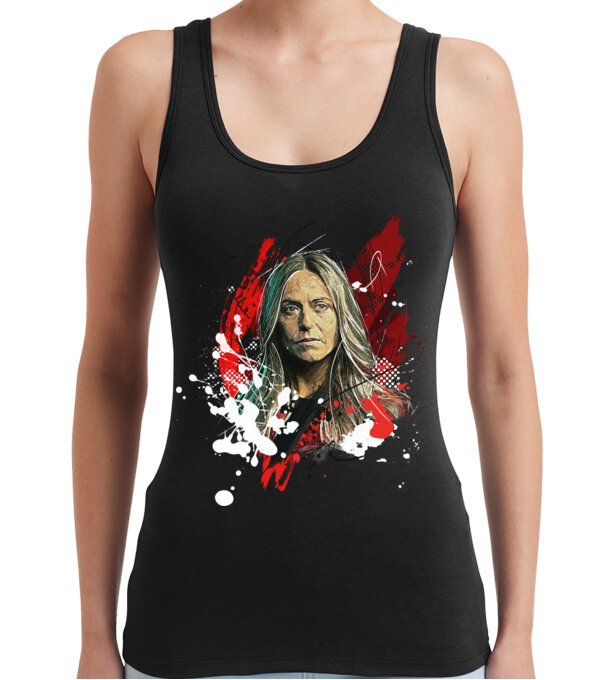  model  pe tricou
